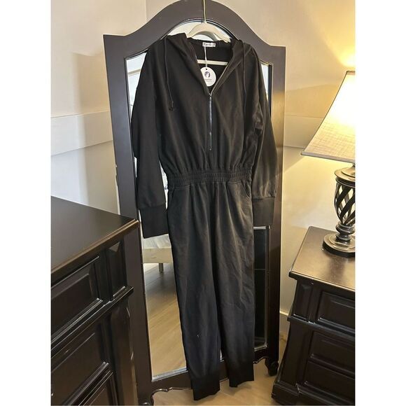 NEW 1 Pc Jumpsuit Elastic Waist Drawstring Hooded Zip Up S - Picture 1 of 5